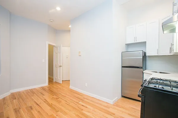 Rented by MNS Marketing | media 16