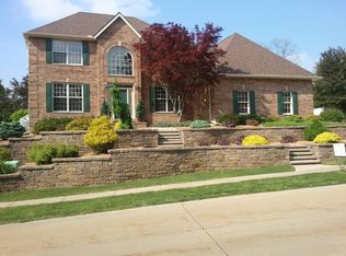 2534 Lincoln Rd, Bettendorf, IA 52722