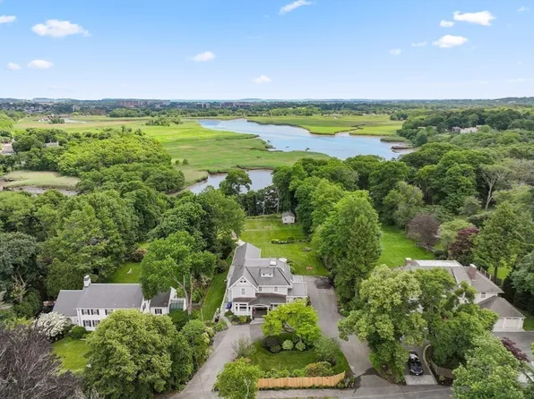 152 Adams St, Milton, MA 02186