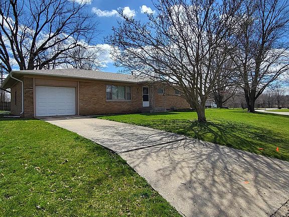 3rd image of 1672 Bluebird Dr