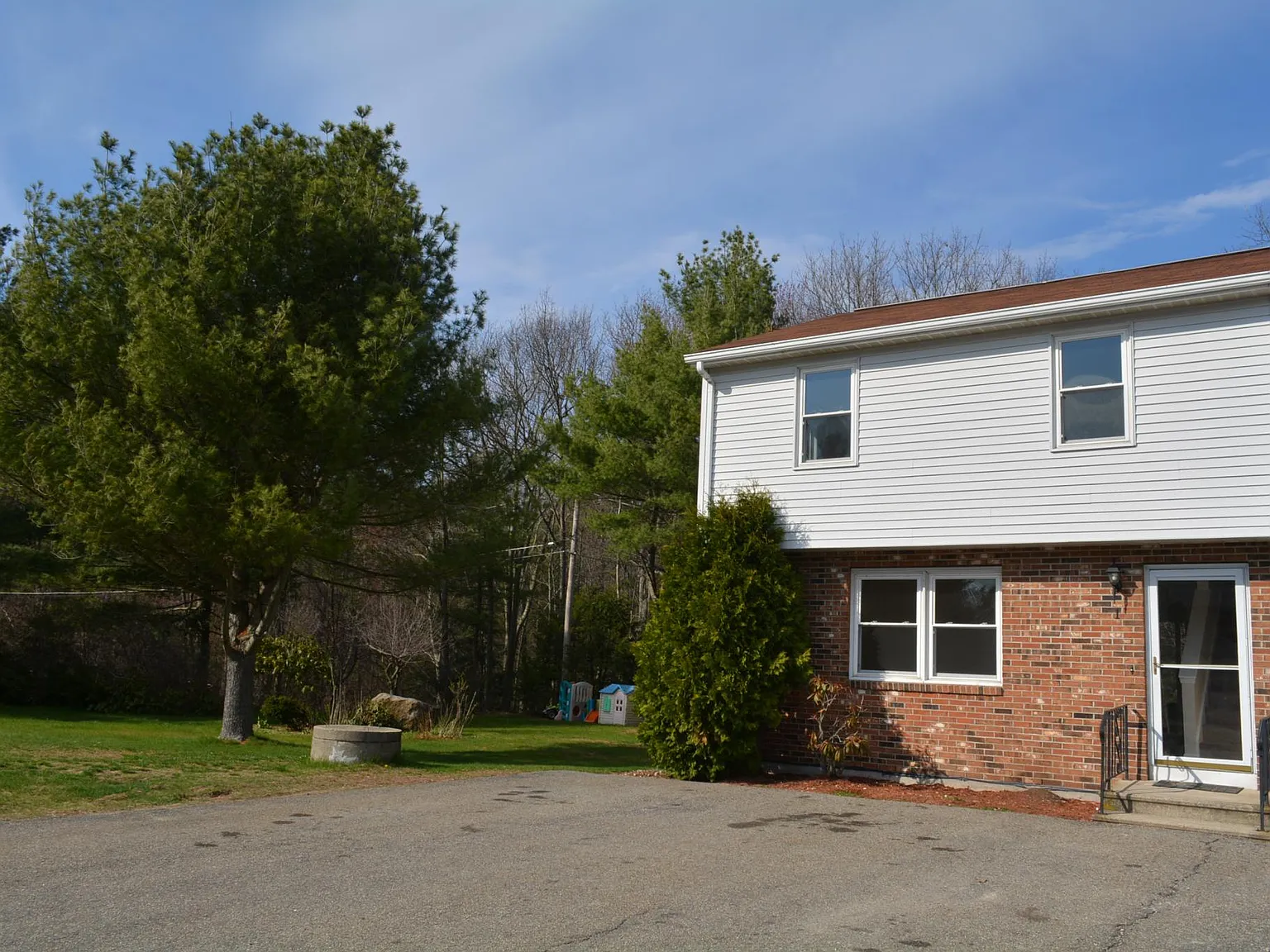 16 General Hobbs Rd — Photo 1