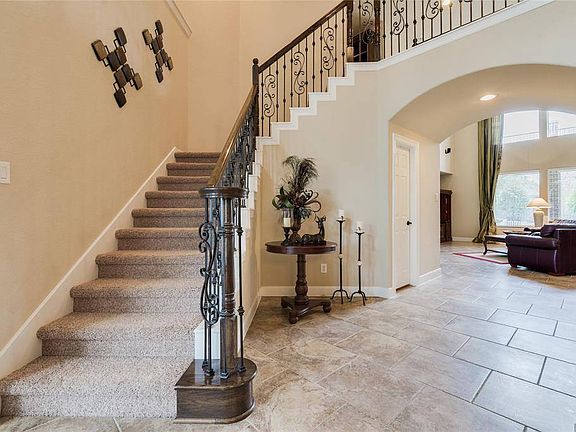 4th image of 18810 Banyan Cove Ln