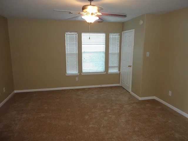 32338 Golden Oak Park Ln — Photo 5