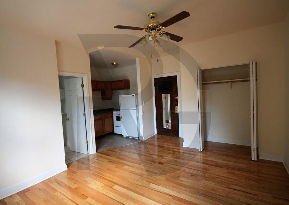 2nd image of 4851 N Damen Ave #4851315
