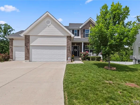 163 Brookview Way Dr, O Fallon, MO 63366