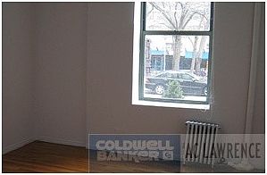 5th image of 200 E 63rd St APT 2