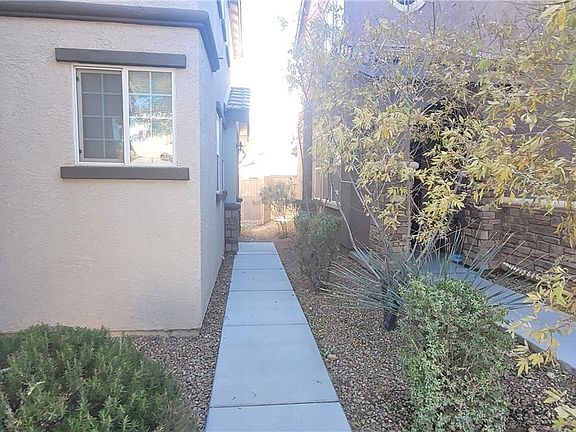 3rd image of 8695 Canfield Canyon Ave