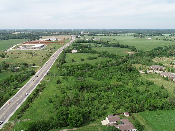 5th image of 2952 Highway 43 N