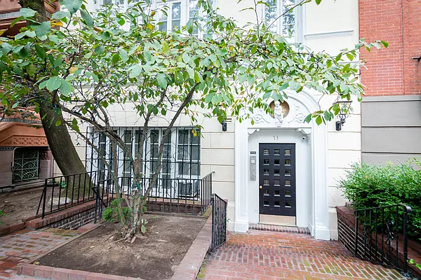 Rented by Nest Seekers International | media 35