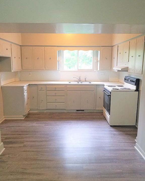 Kitchen Downstairs