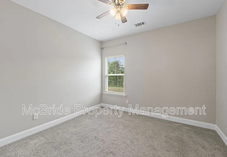 1140 George W Crawford Dr — Photo 16