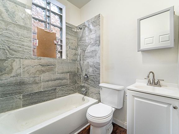 5th image of 1636 S Homan Ave APT 2