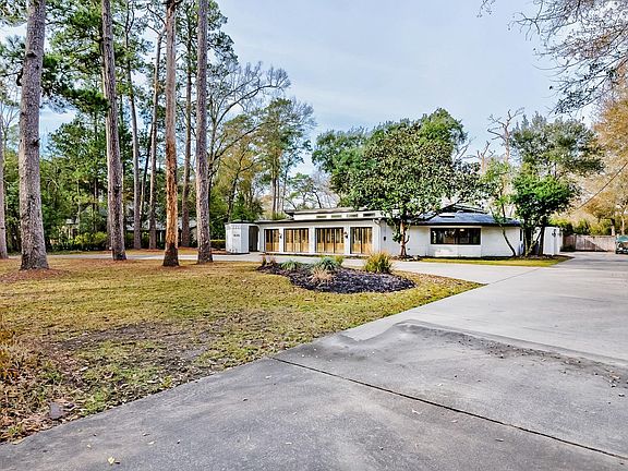 4th image of 1535 Thomas Rd