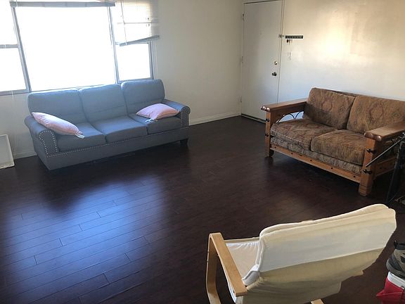 4th image of 1444 Barry Ave #8