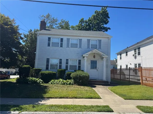 36 Brookwood Rd, Cranston, RI 02910