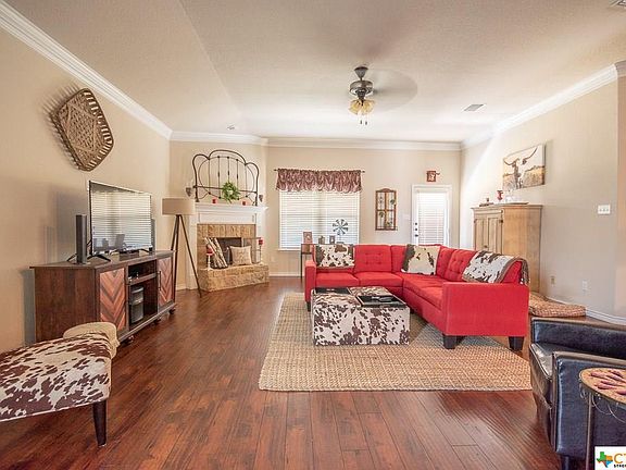 5th image of 822 Valentino Dr