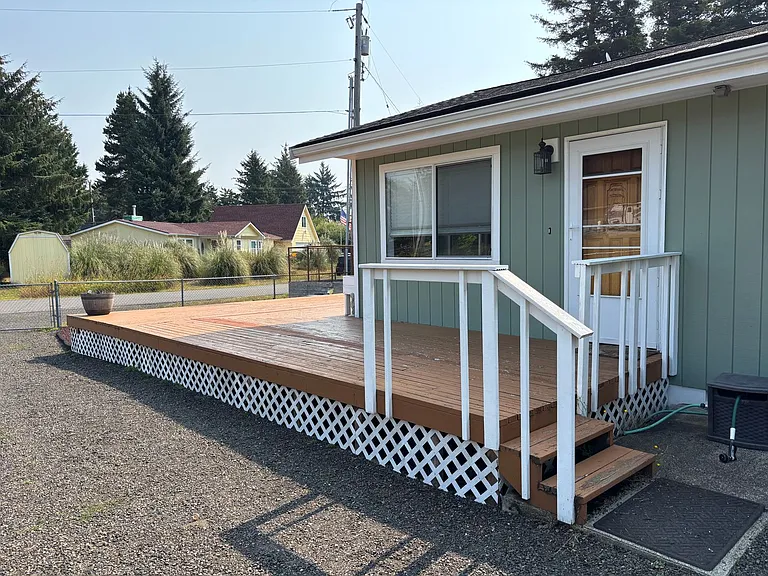 737 Wood Duck Ave SE — Photo 3