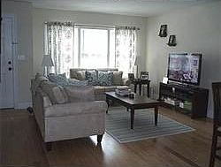 4th image of 42 Great Cedar Dr
