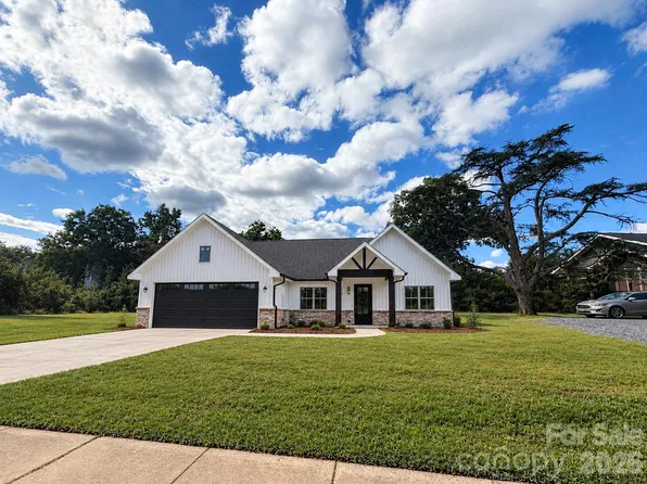 1014 E Franklin St, Monroe, NC 28112