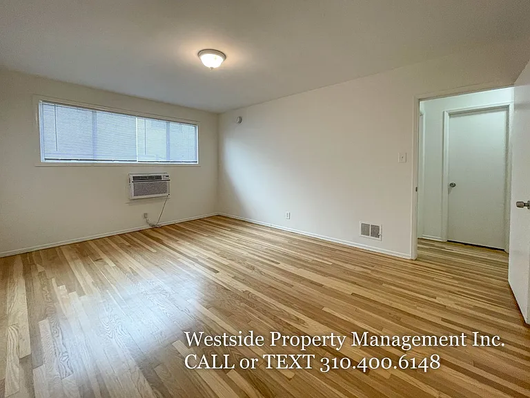 244 S Doheny Dr #246 — Photo 4