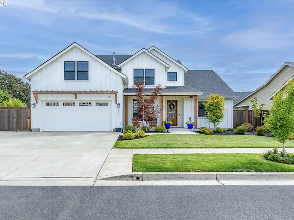 3473 Sterling Woods Dr, Eugene, OR 97408