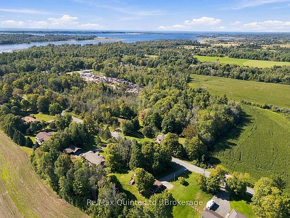 4th image of 193 Lawson Rd