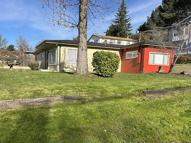 1919 NW Kline St — Photo 24