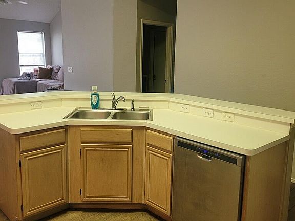 5th image of 9701 Rochdale Dr