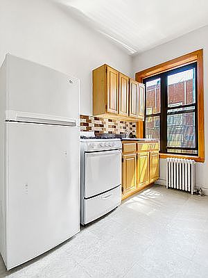 1st image of 195 Madison St APT 13