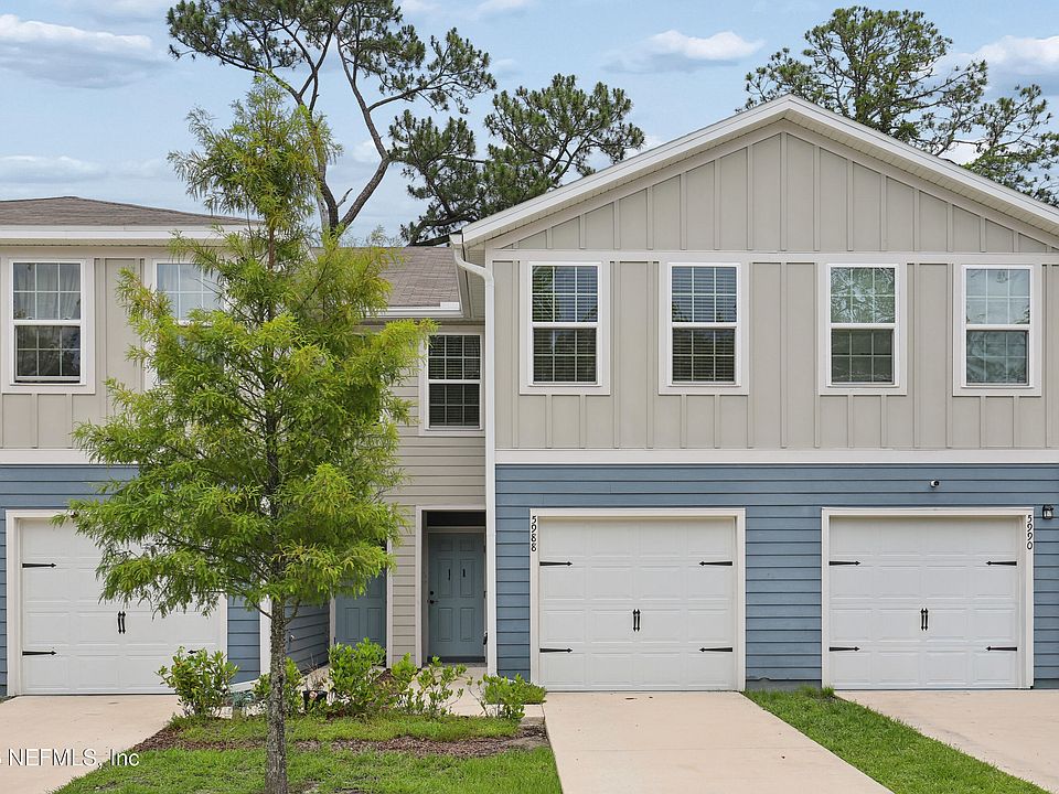 1st image of 5988 Creekside Crossing Dr
