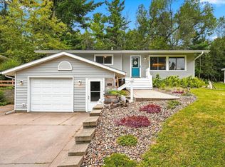 942 Morgan Rd, River Falls, WI 54022