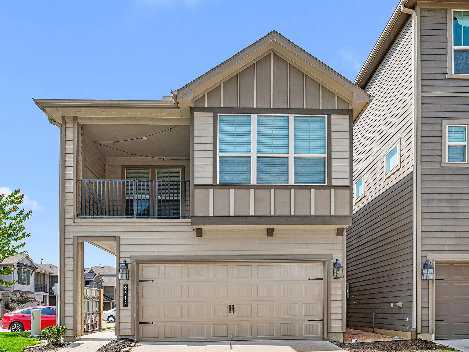 3 bed, 2.5 bath, 1543 sqft, $2,100 — Photo 1