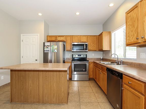 5th image of 1608 S 80th Ln