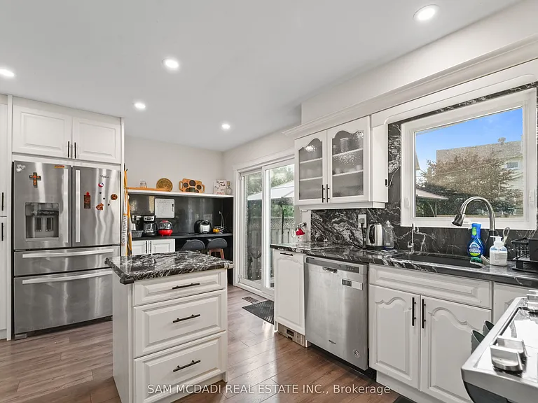 6251 Saltmarsh Ct — Photo 15