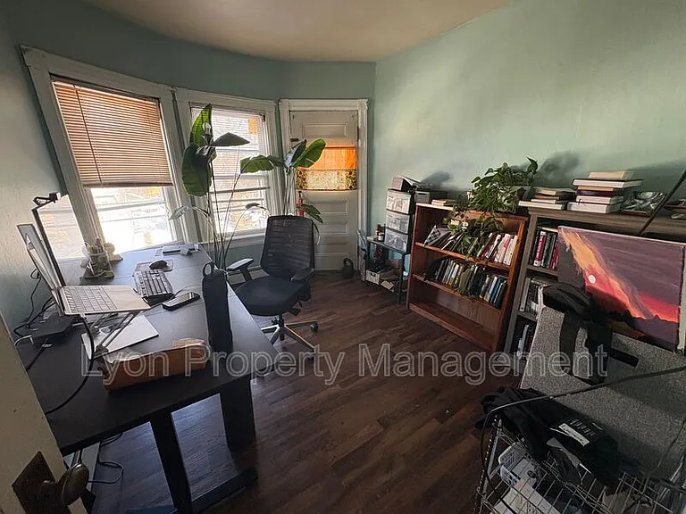 250 Sayles Ave #1 — Photo 19