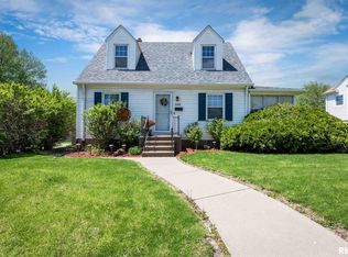 2604 Wilkes Ave, Davenport, IA 52804