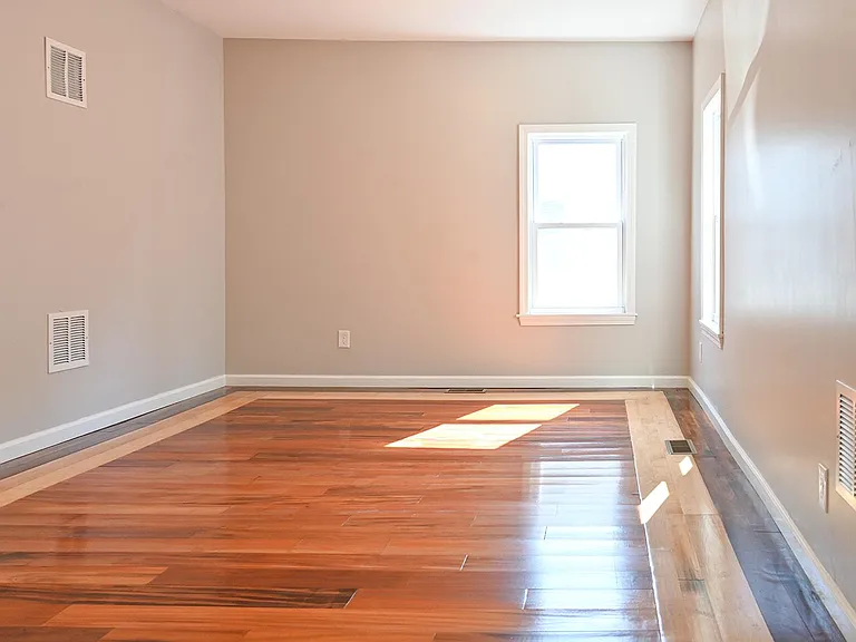22 Chestnut St #1 — Photo 21