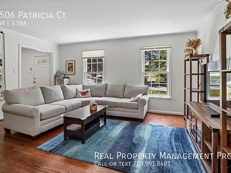 2506 Patricia Ct — Photo 2