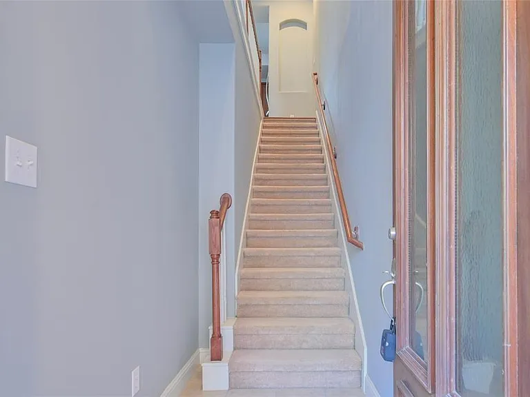 42 Versante Ct — Photo 2