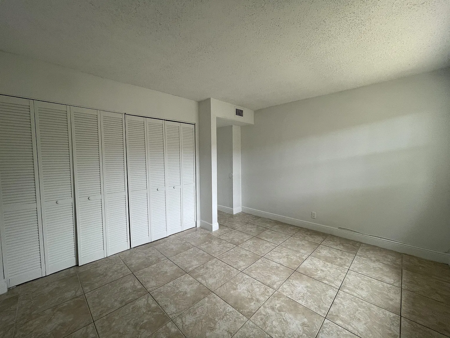 Arbor Key 4517 Unit 12f (Gusbonanza Llc) - 115 — Photo 3