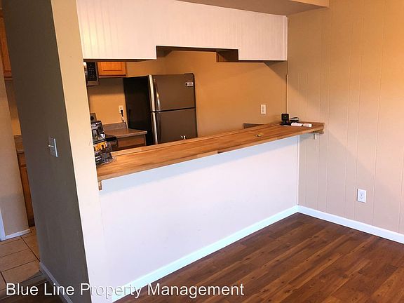 3rd image of 2604 Princeton Ln