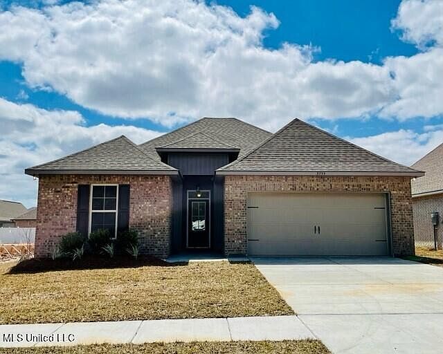 2nd image of 3755 Hamilton Dr