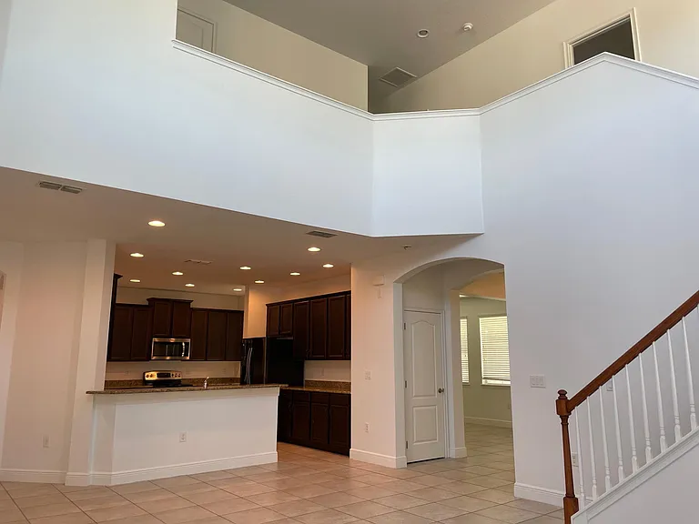 7952 Hampton Lake Dr — Photo 5