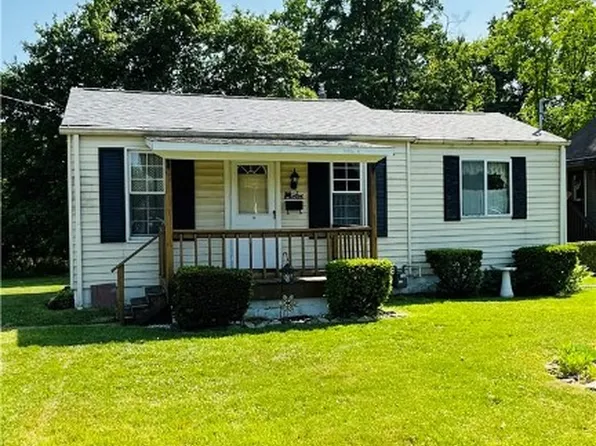 1341 Lengel Ave, Natrona Heights, PA 15065