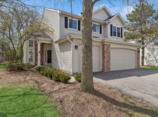 29676 N Environ Cir, Lake Bluff, IL 60044