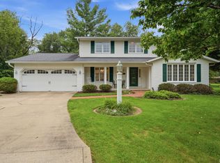 11116 N Brookhaven Ct, Peoria, IL 61615