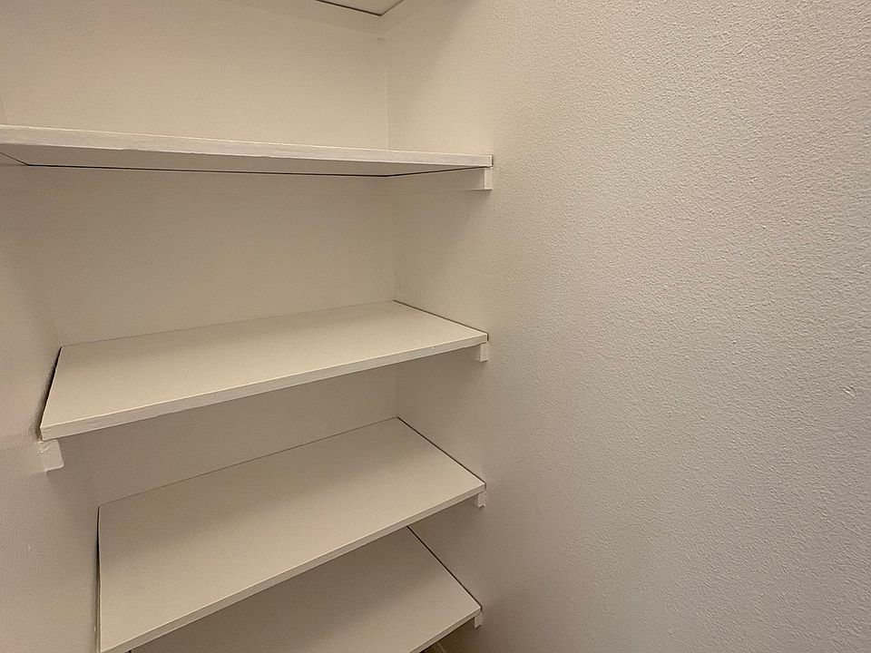 Kitchen pantry
