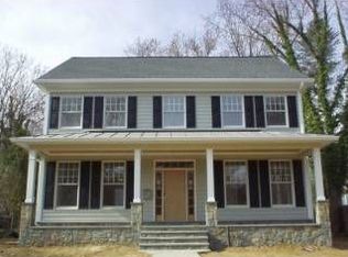 8910 Ridge Pl, Bethesda, MD 20817