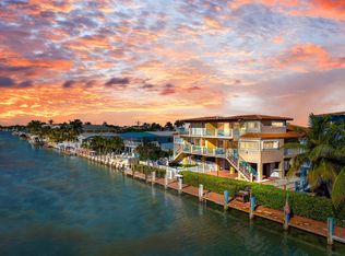 541 8th St, Key Colony Beach, FL 33051