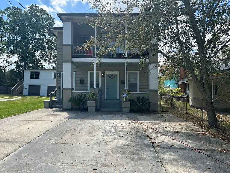 1068 Day Ave — Photo 14